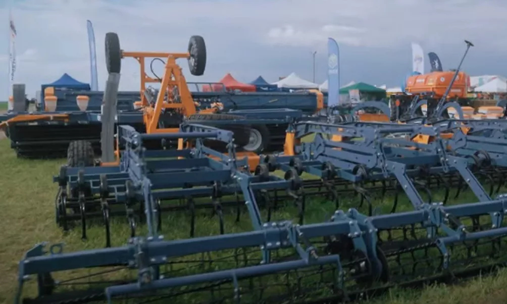 Сельхозтехника и сельскохозяйственное оборудование от промышленной группы ЮМЗ в лизинг