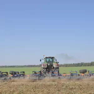 Почвообрабатывающая техника
